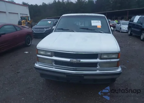 1992 Chevrolet Gmt-400 C1500 z USA, uszkodzony, nr VIN 2GCEC19K3N1193327